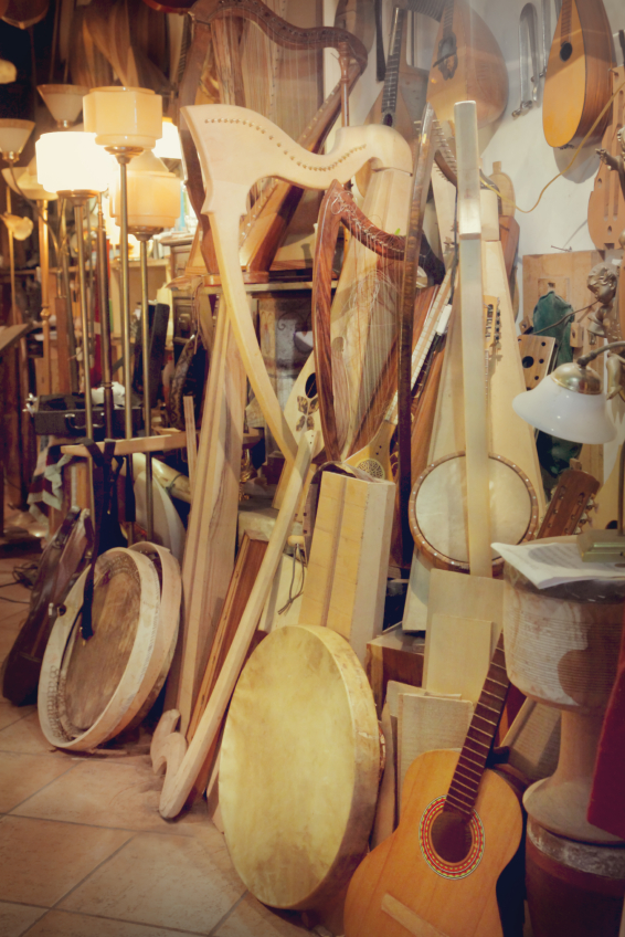 Guitar Luthier in Reading, PA