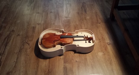 Stradivari Cello